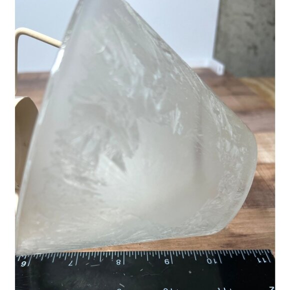 Vintage Santa Claus Christmas Candle Holder Lamp With Frosted Shade - Picture 11 of 11